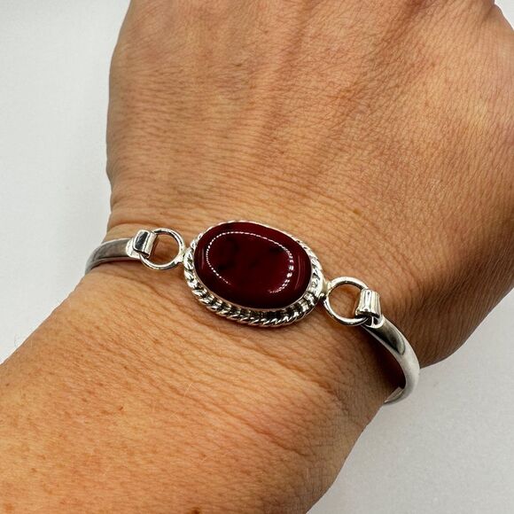 Sterling silver and red jasper hinge bracelet! - Picture 7 of 10